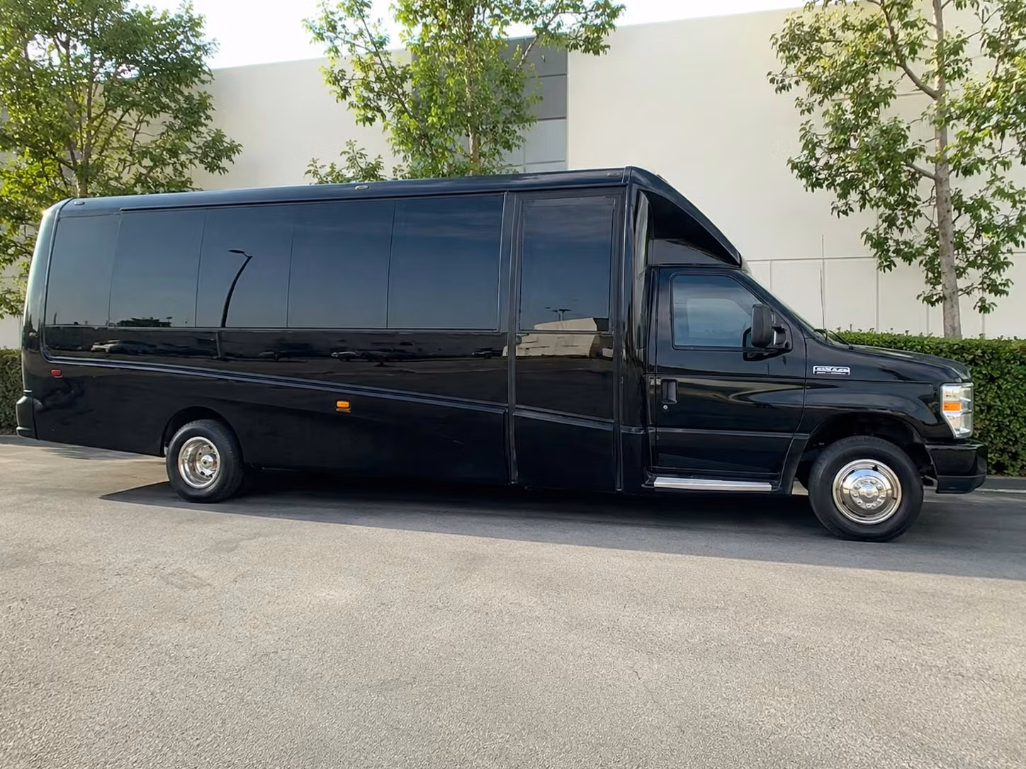 18 passenger minibus