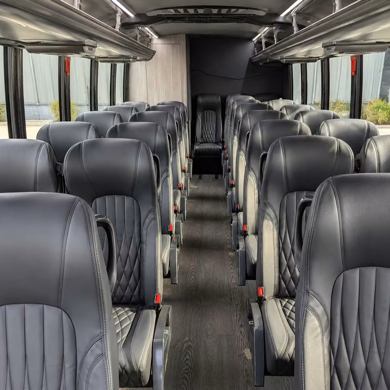 coachbushialeah com lets you compare hialeah prom minibuses and charter buses for larger groups