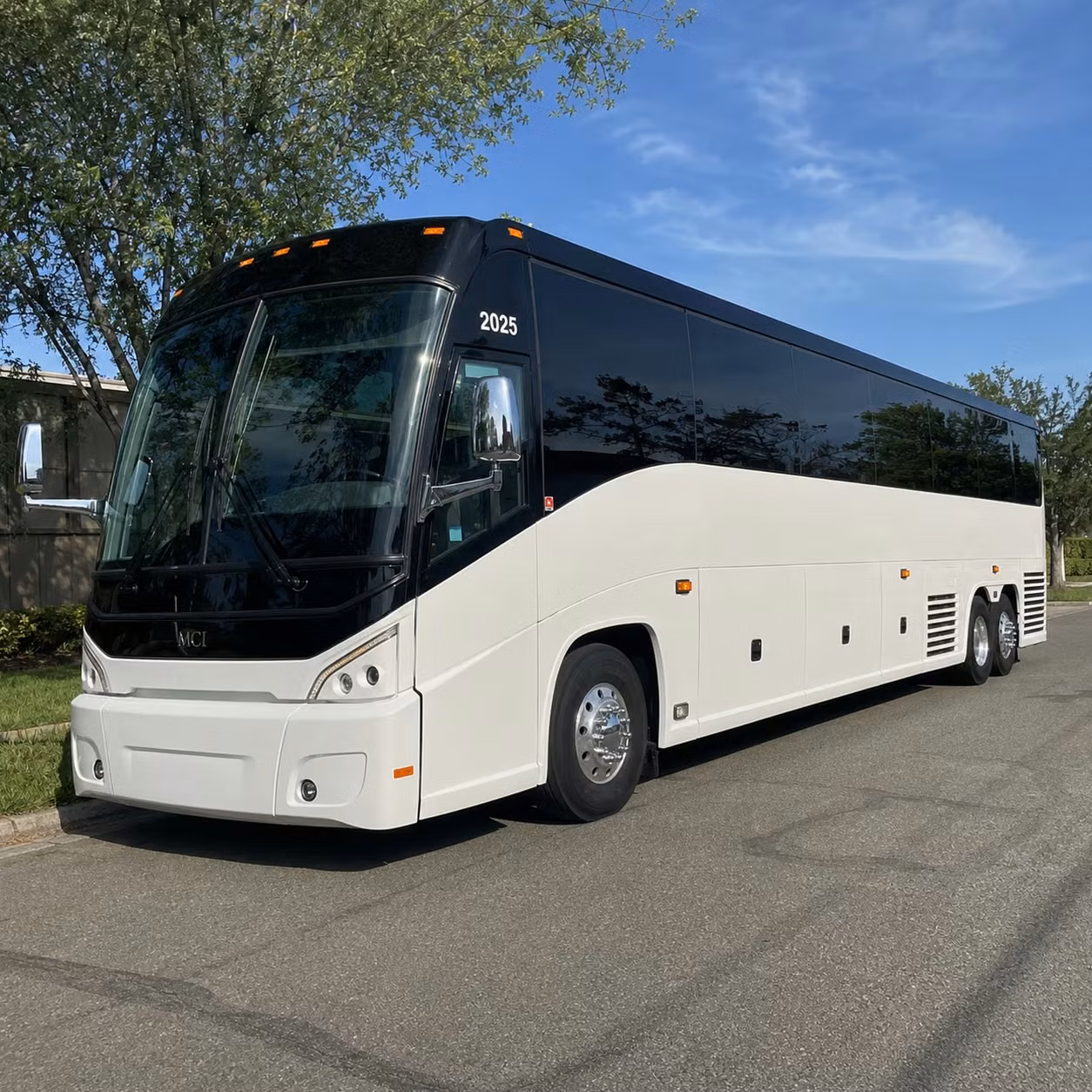 hialeah to orlando and beyond long distance charter bus rentals for theme park groups