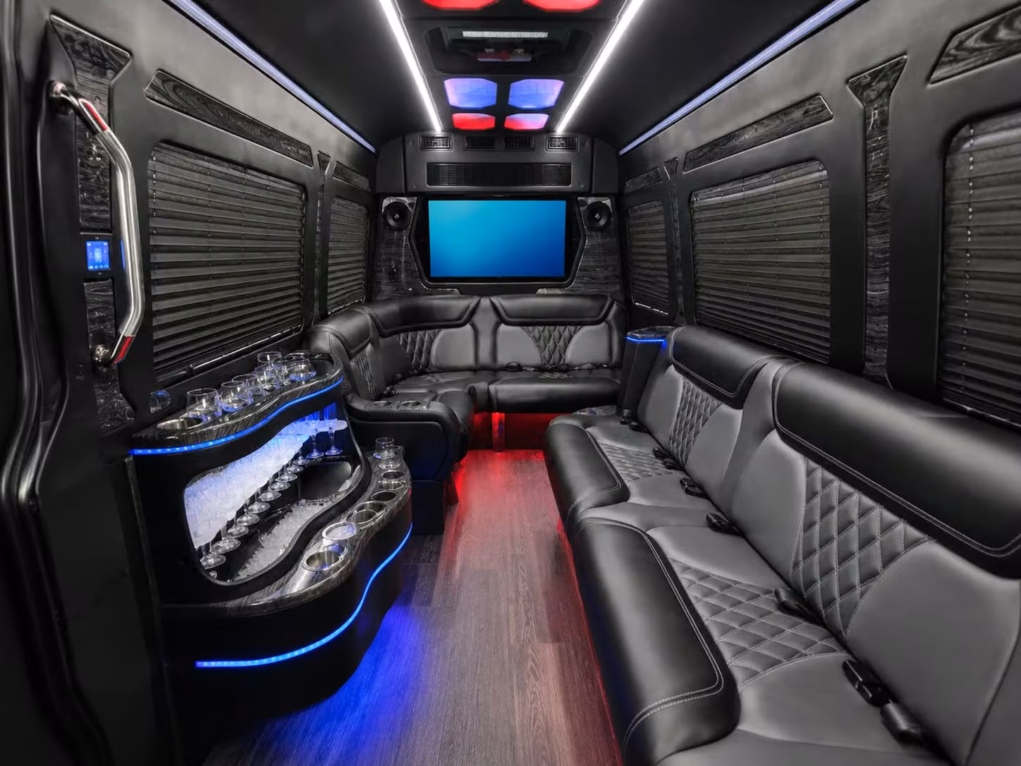 we help you compare hialeah field trip buses for cultural and community destinations